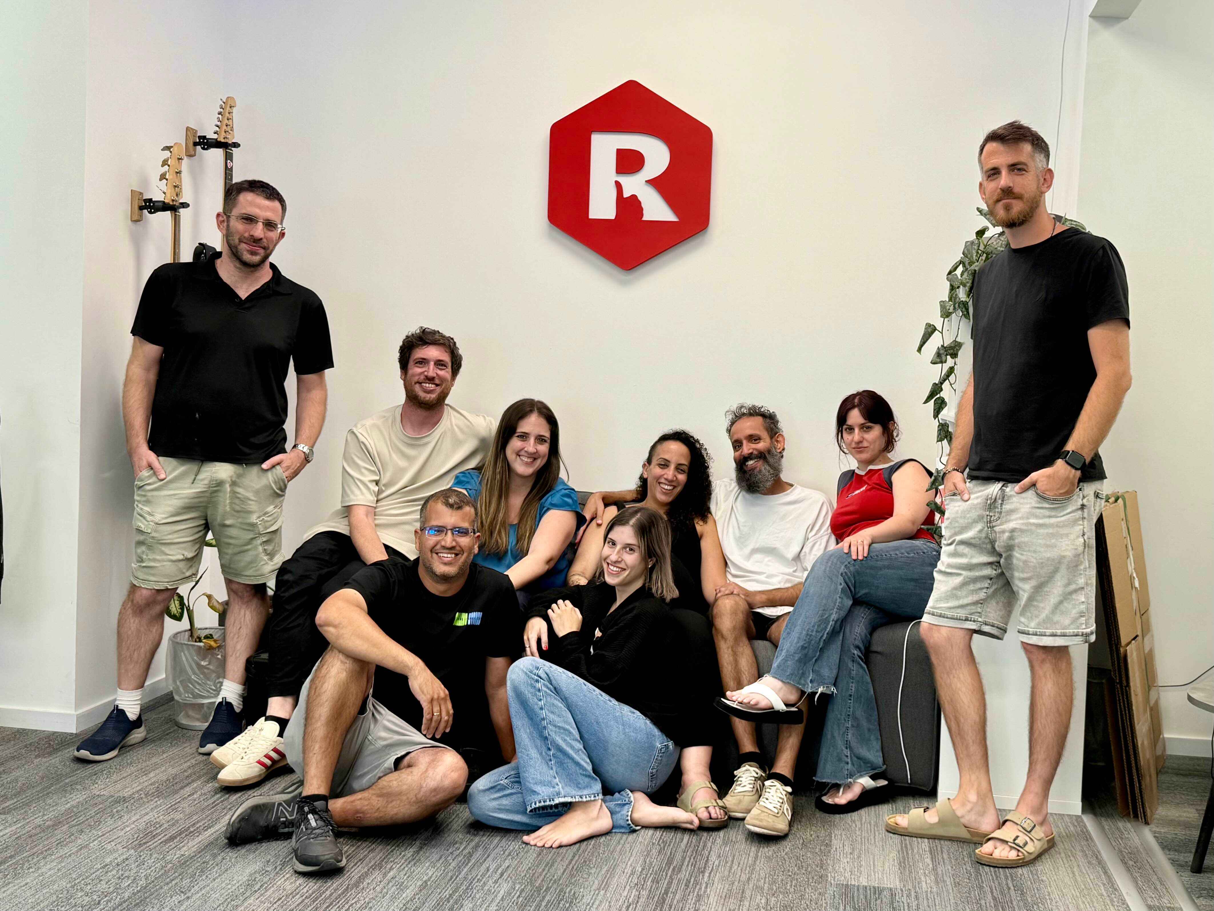 Group photo at the office (2025))
